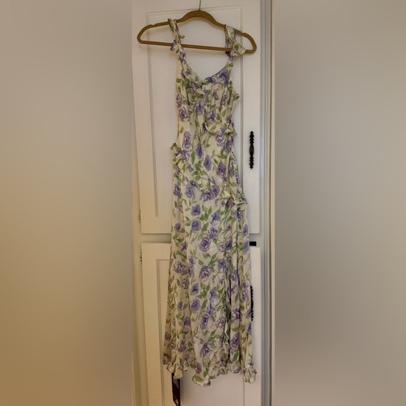 ASTR THE LABEL Rosalina Satin Ruffle Midi Dress. NWT XS - Picture 6 of 6